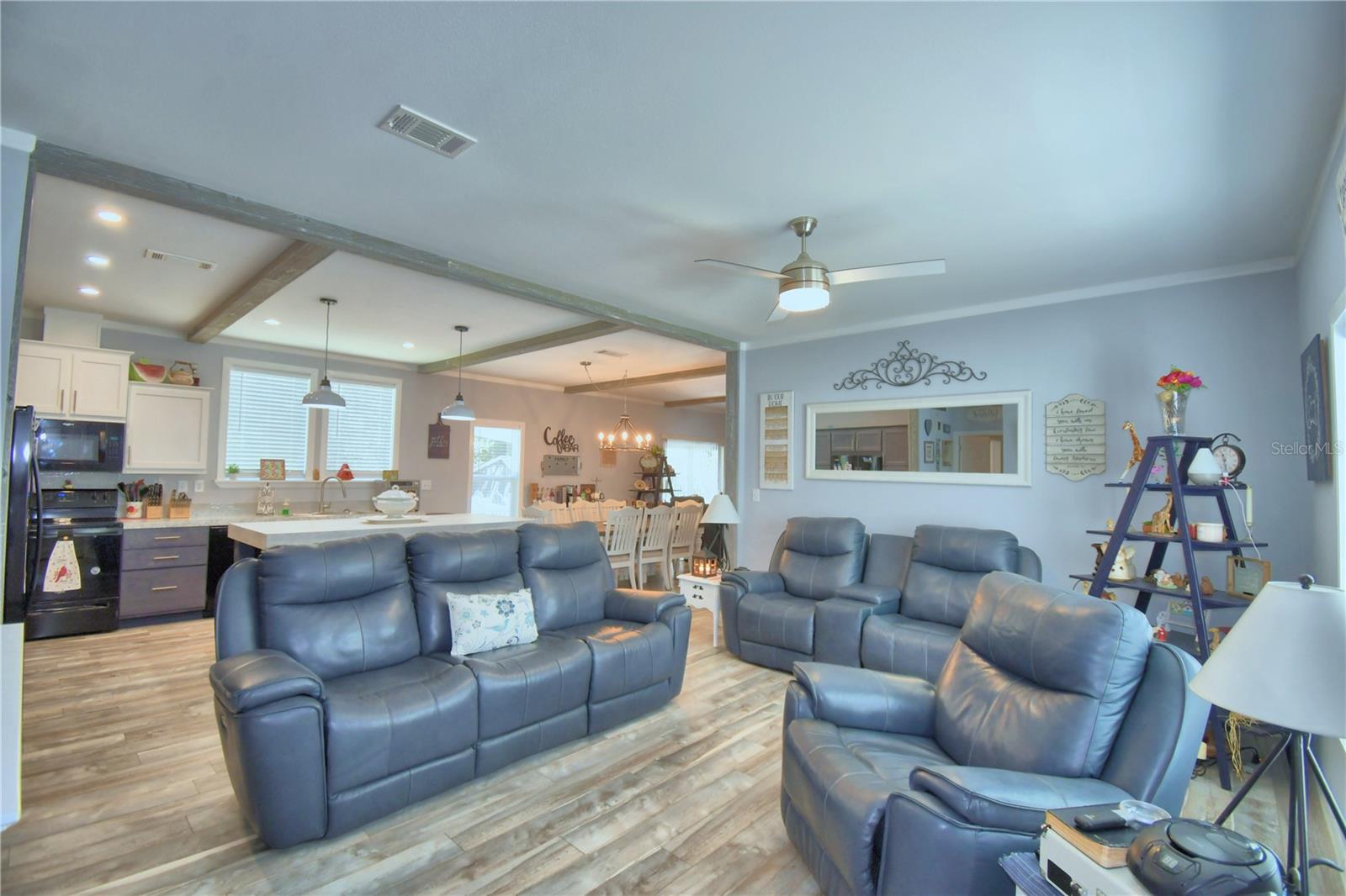 2497 Us Highway 98 W Property Photo 6
