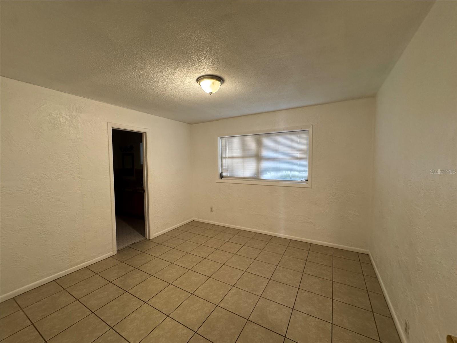 25 E St Property Photo 4
