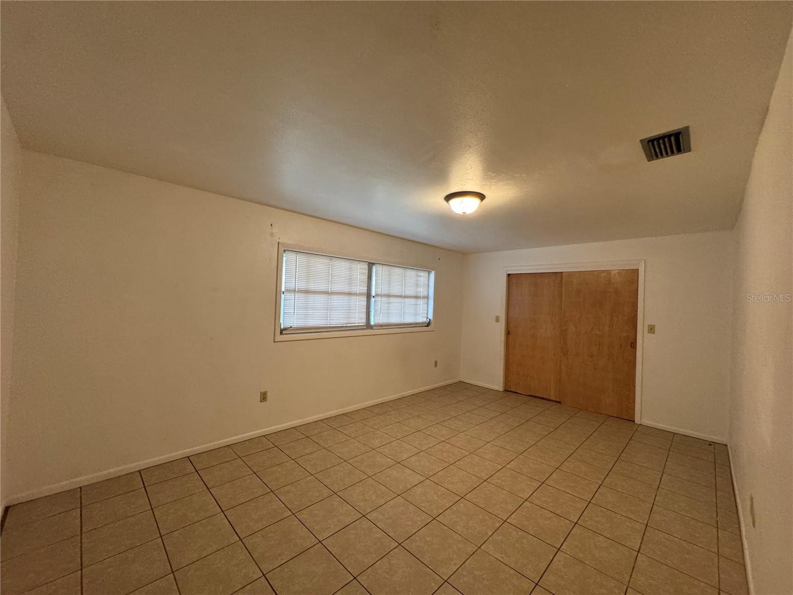 25 E St Property Photo 7