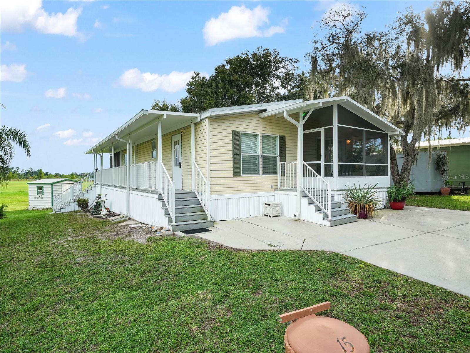 15 Pink Lady Ln Property Photo 4