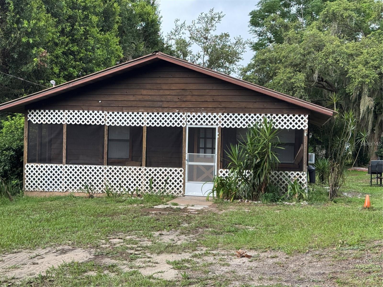 224 Chesney Blvd Property Photo 2