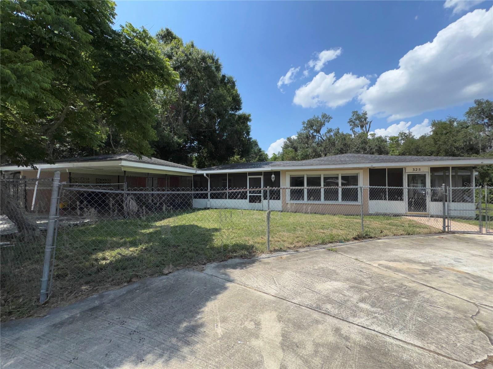 325 CHESNEY BLVD Property Photo 1
