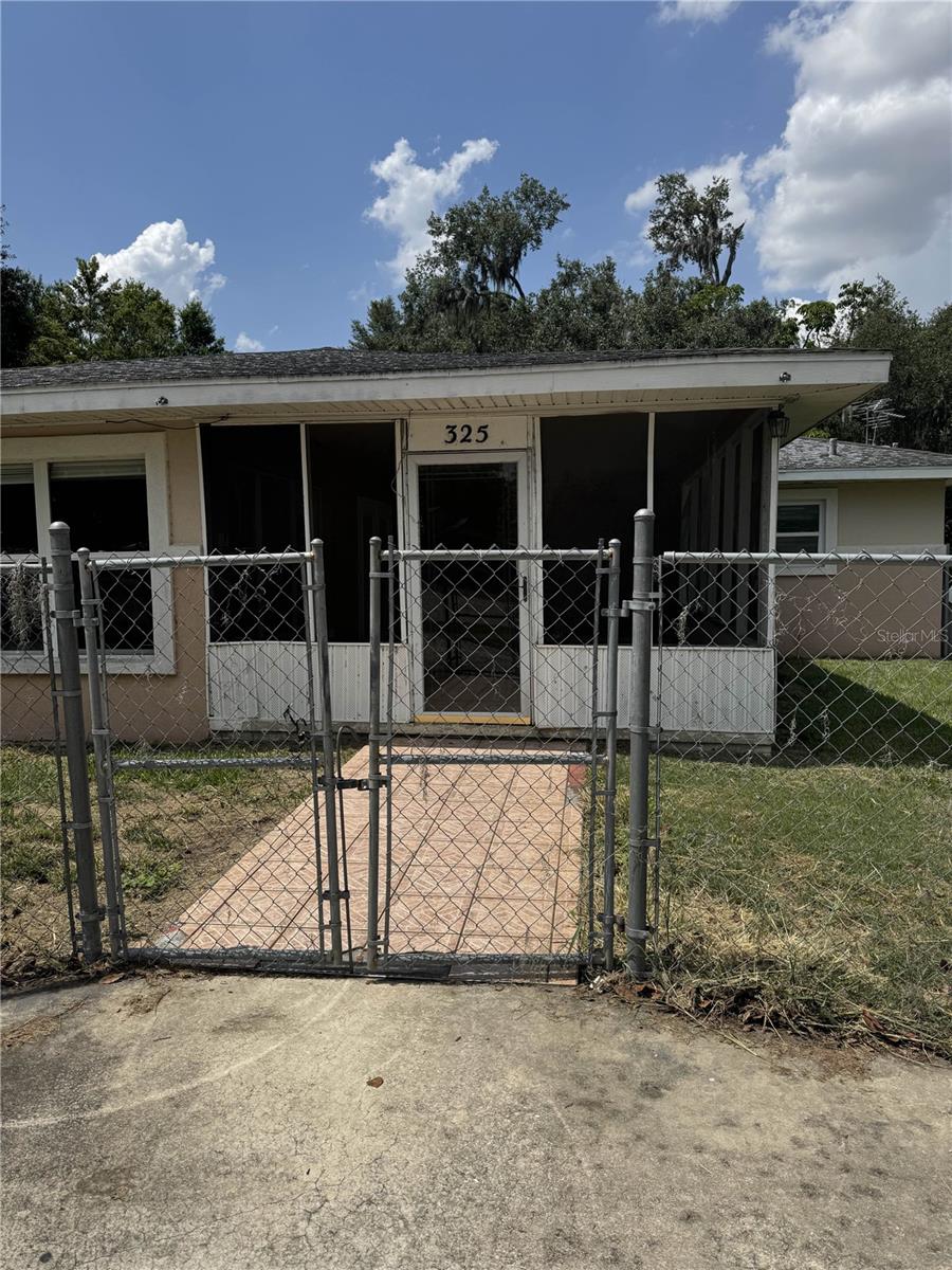 325 Chesney Blvd Property Photo 2