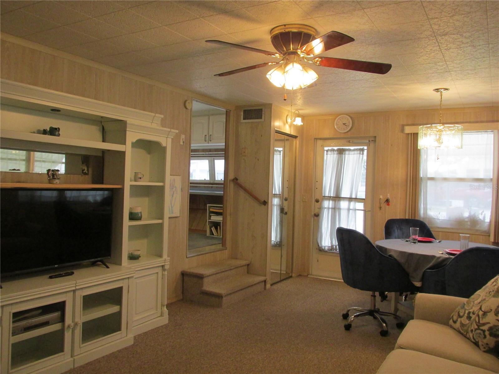 6 Pink Lady Ln Property Photo 4