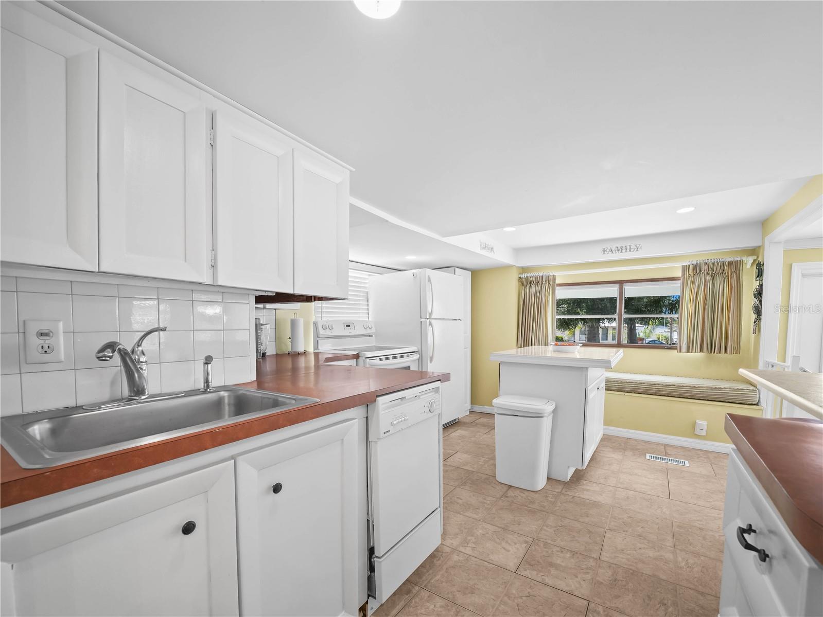 51 Woodruff Way Property Photo 8