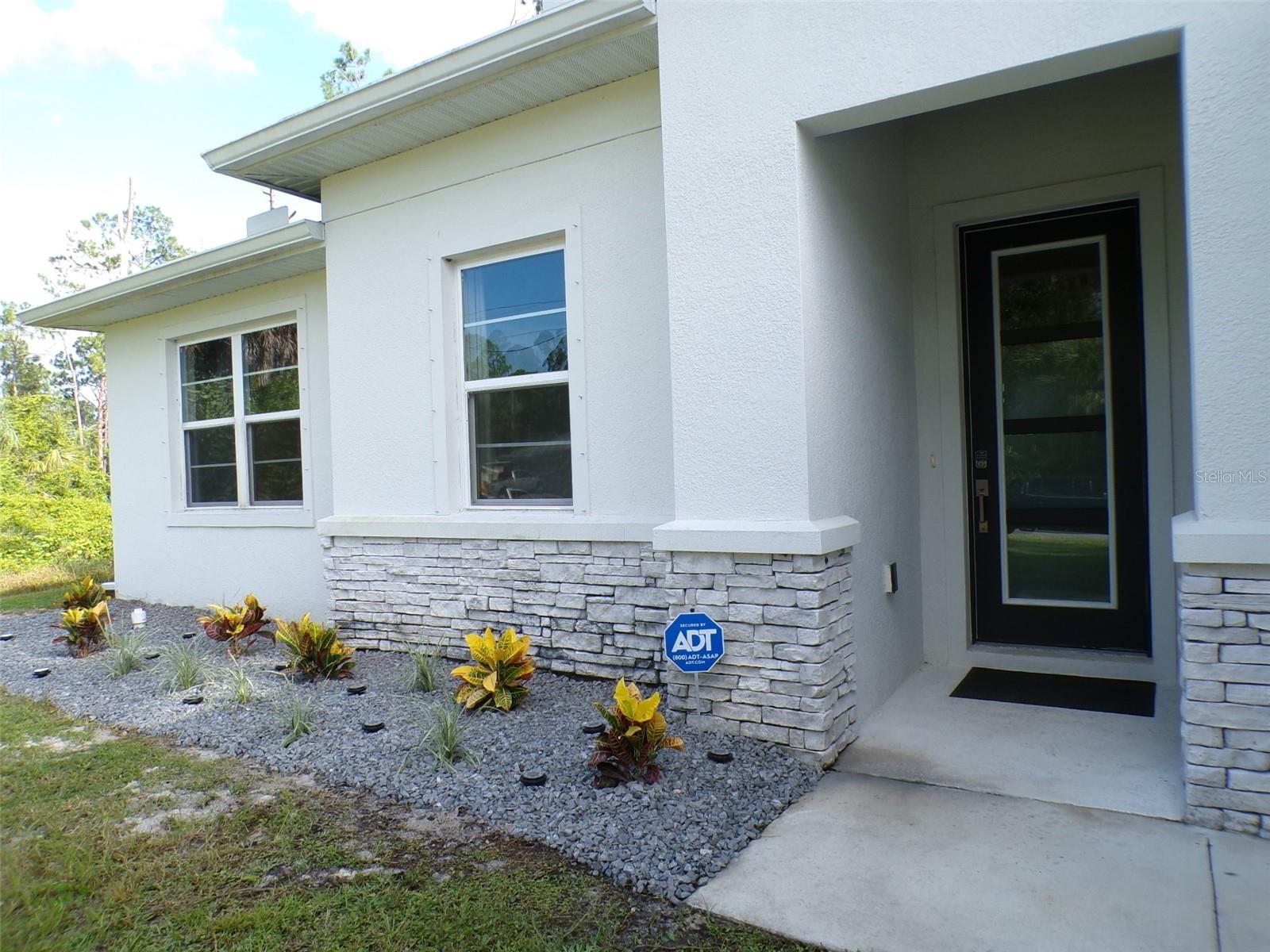 2871 Armenia Rd Property Photo 2