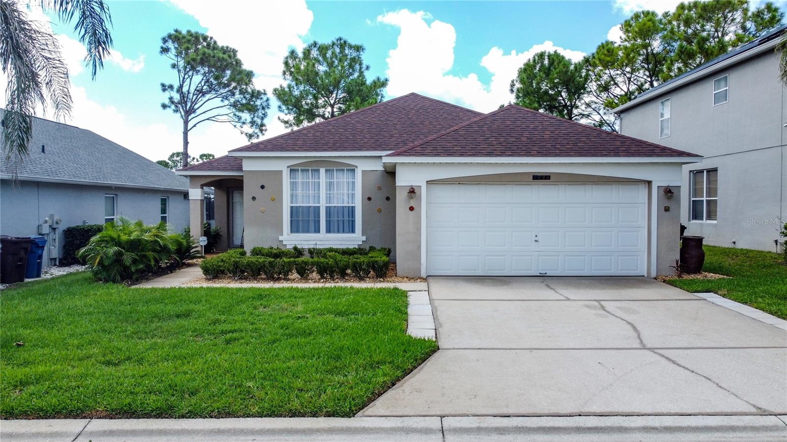 1428 PARK PL Property Photo 1
