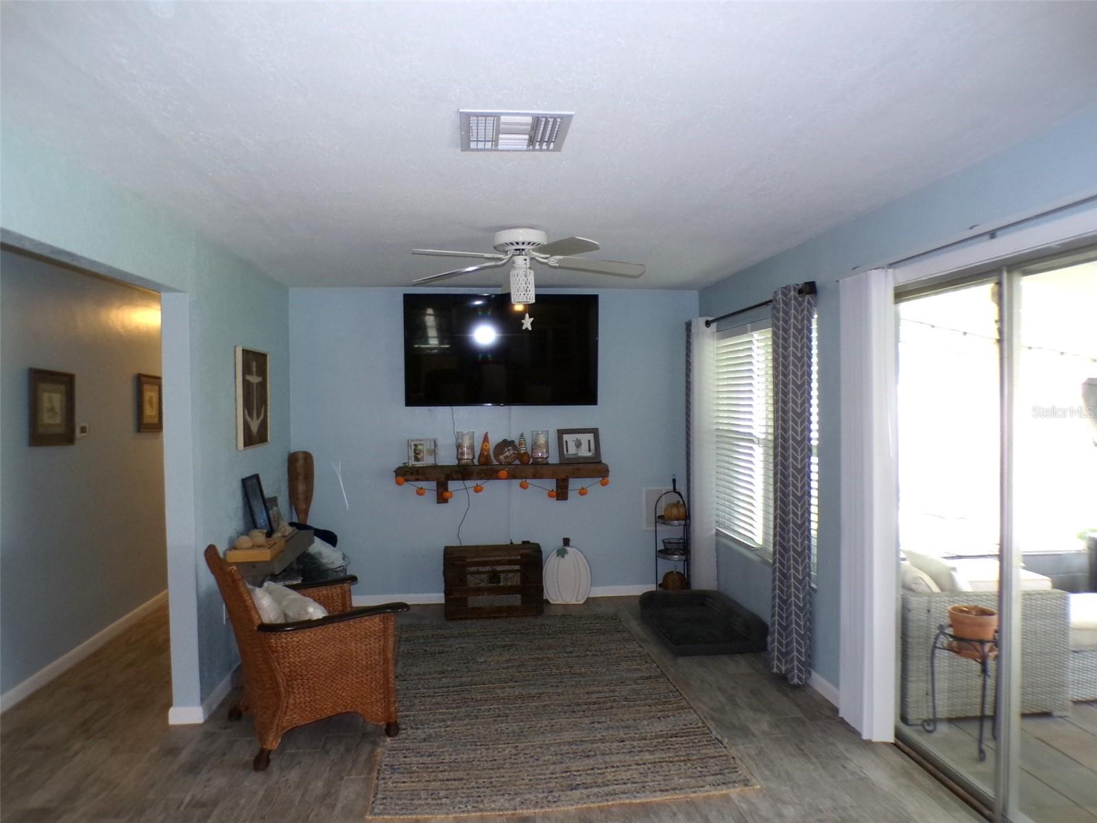 861 Conreid Dr Ne Property Photo 7