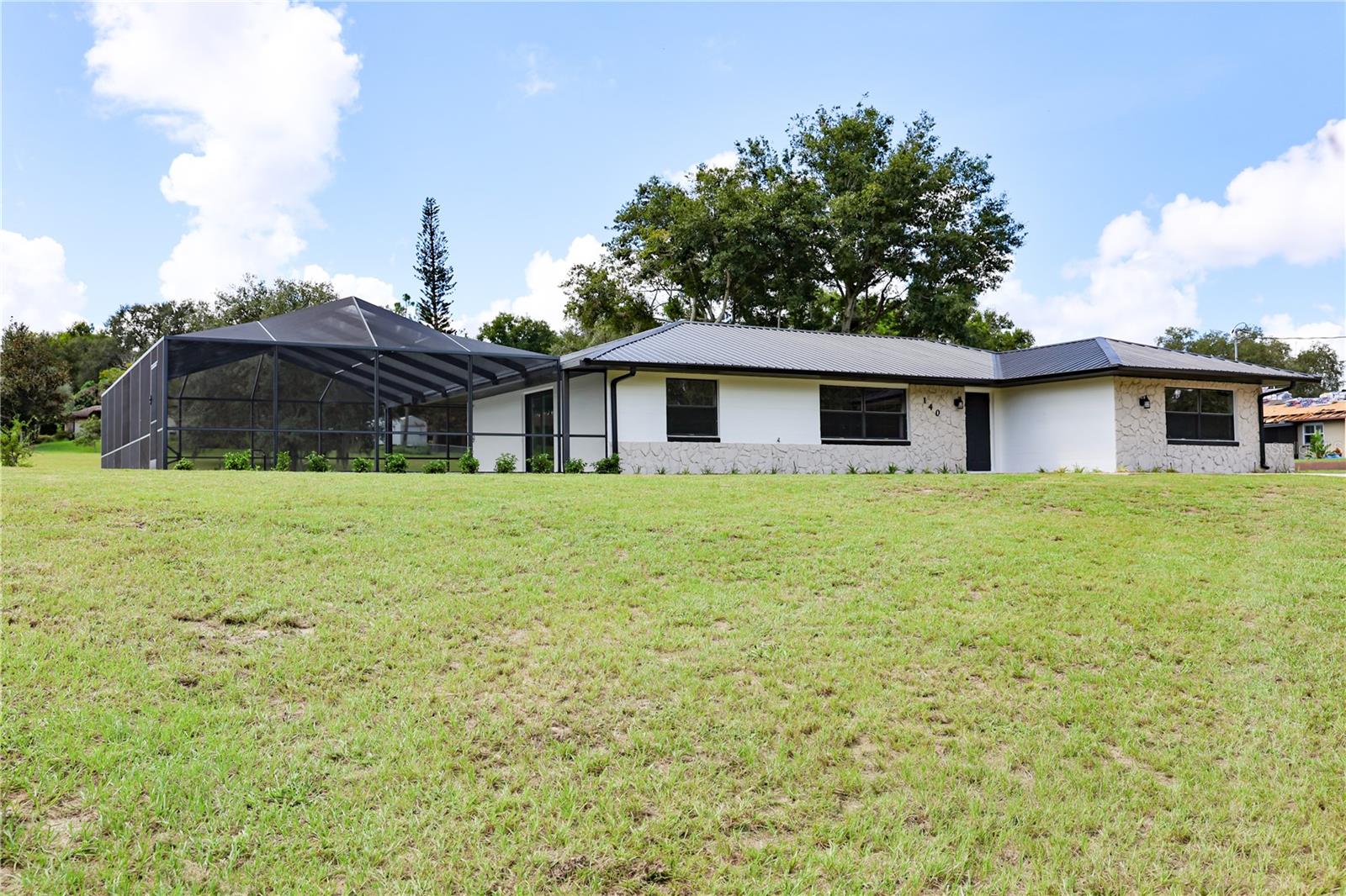 140 Britton St Property Photo 3
