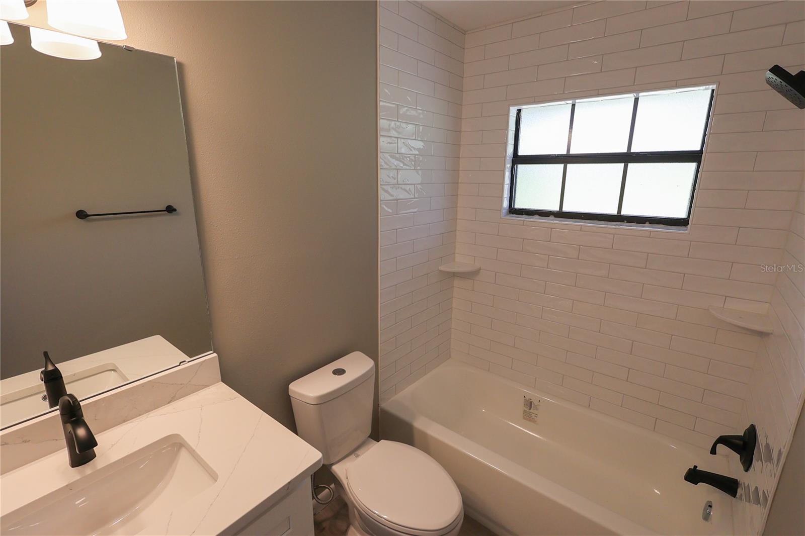 140 Britton St Property Photo 19