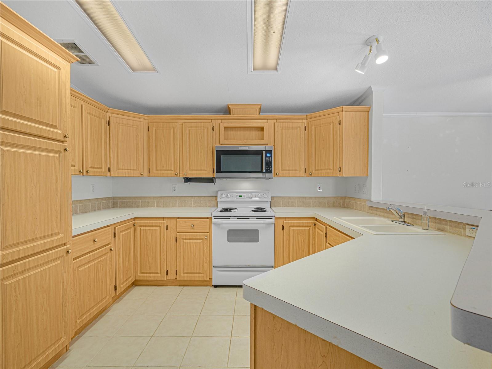 58 Silversides St Property Photo 12