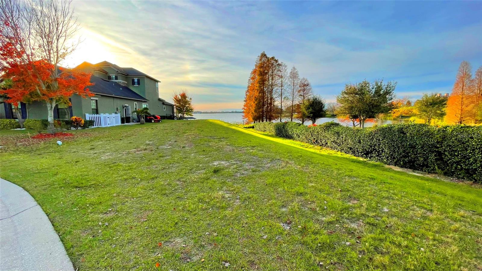 759 Waterfern Trail Dr Property Photo 4