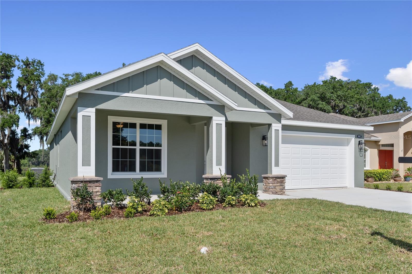 4537 Fairway Oaks Dr Property Photo 2