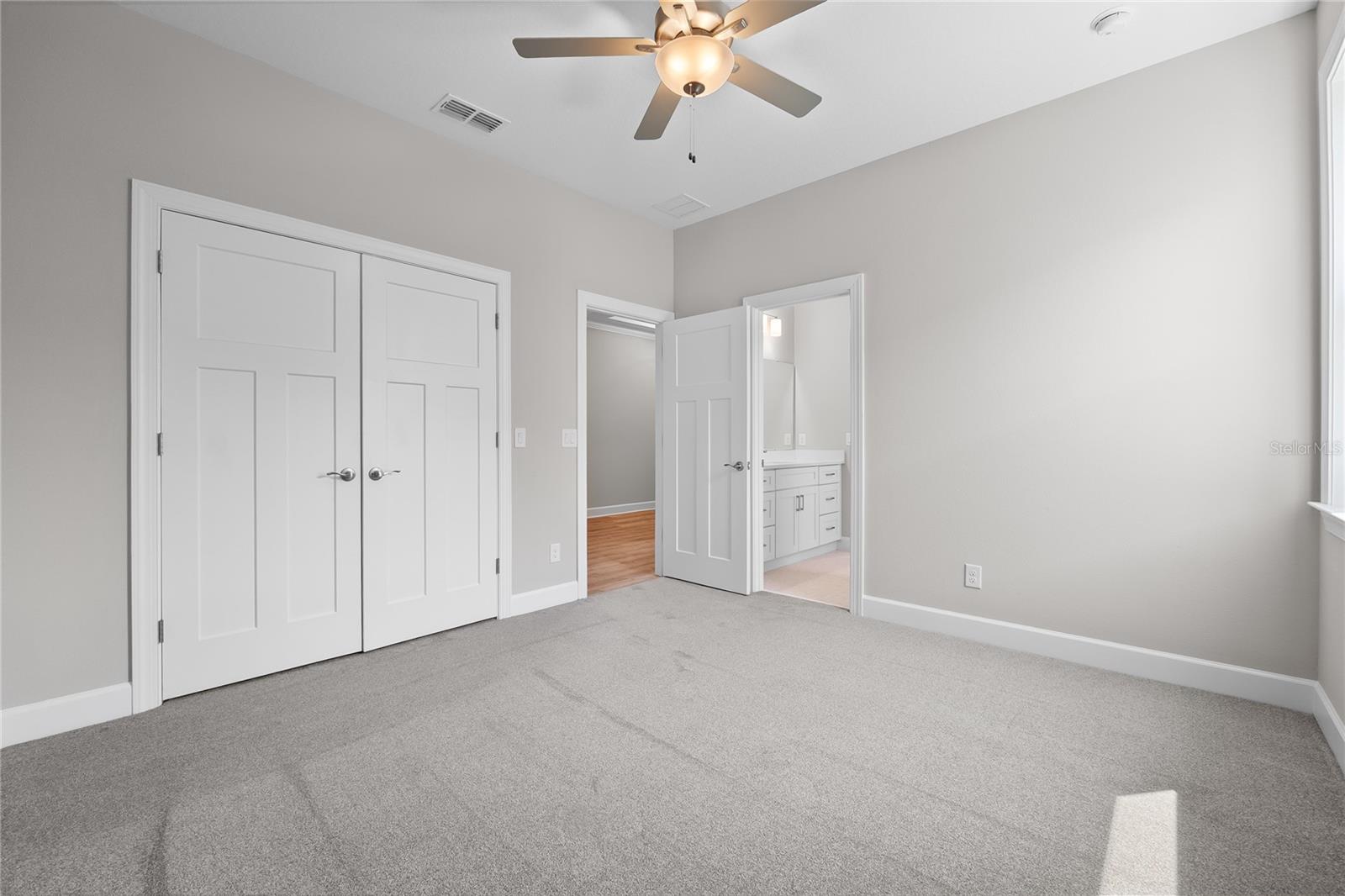 4537 Fairway Oaks Dr Property Photo 15