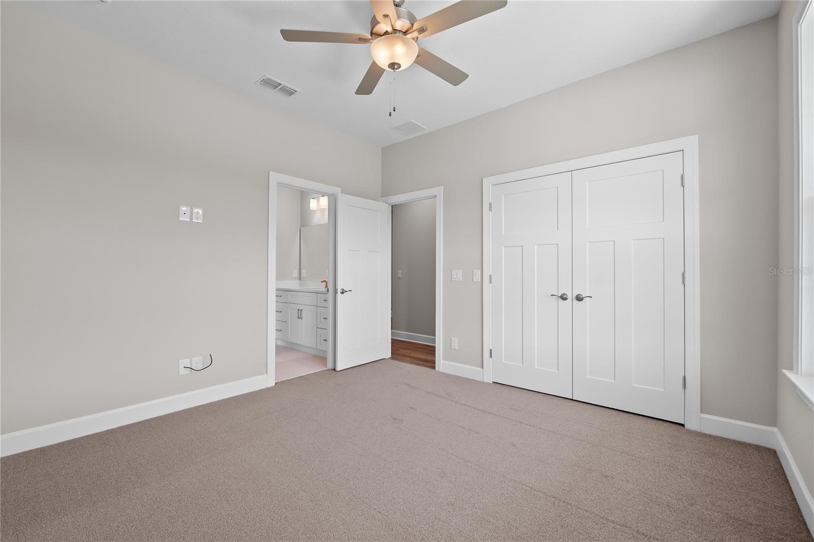 4537 Fairway Oaks Dr Property Photo 18