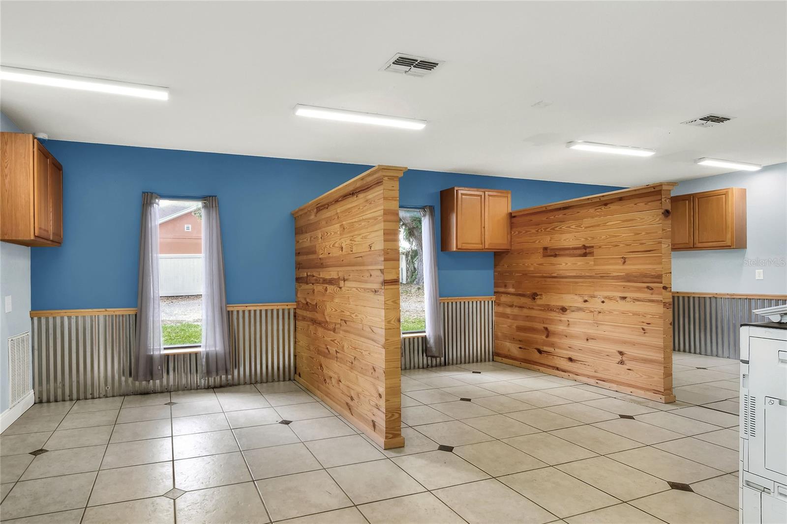 932 Swann Dr Property Photo 8