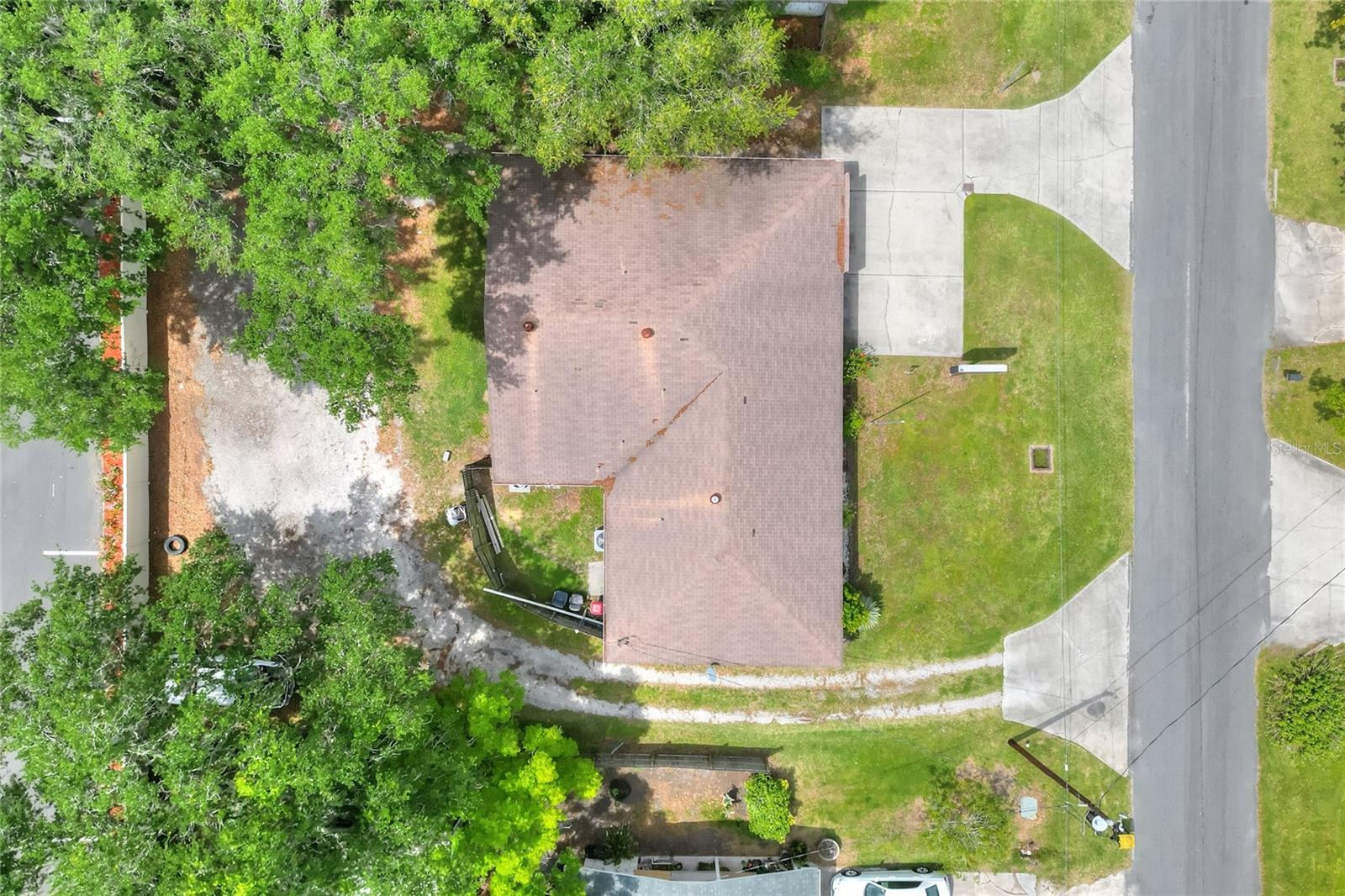 932 Swann Dr Property Photo 37