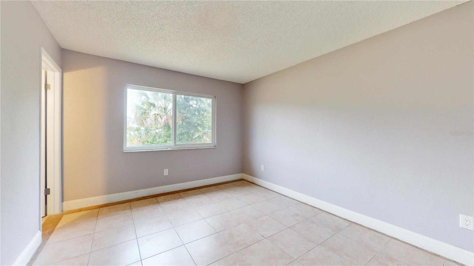 1053 Zambrana St Se Property Photo 18