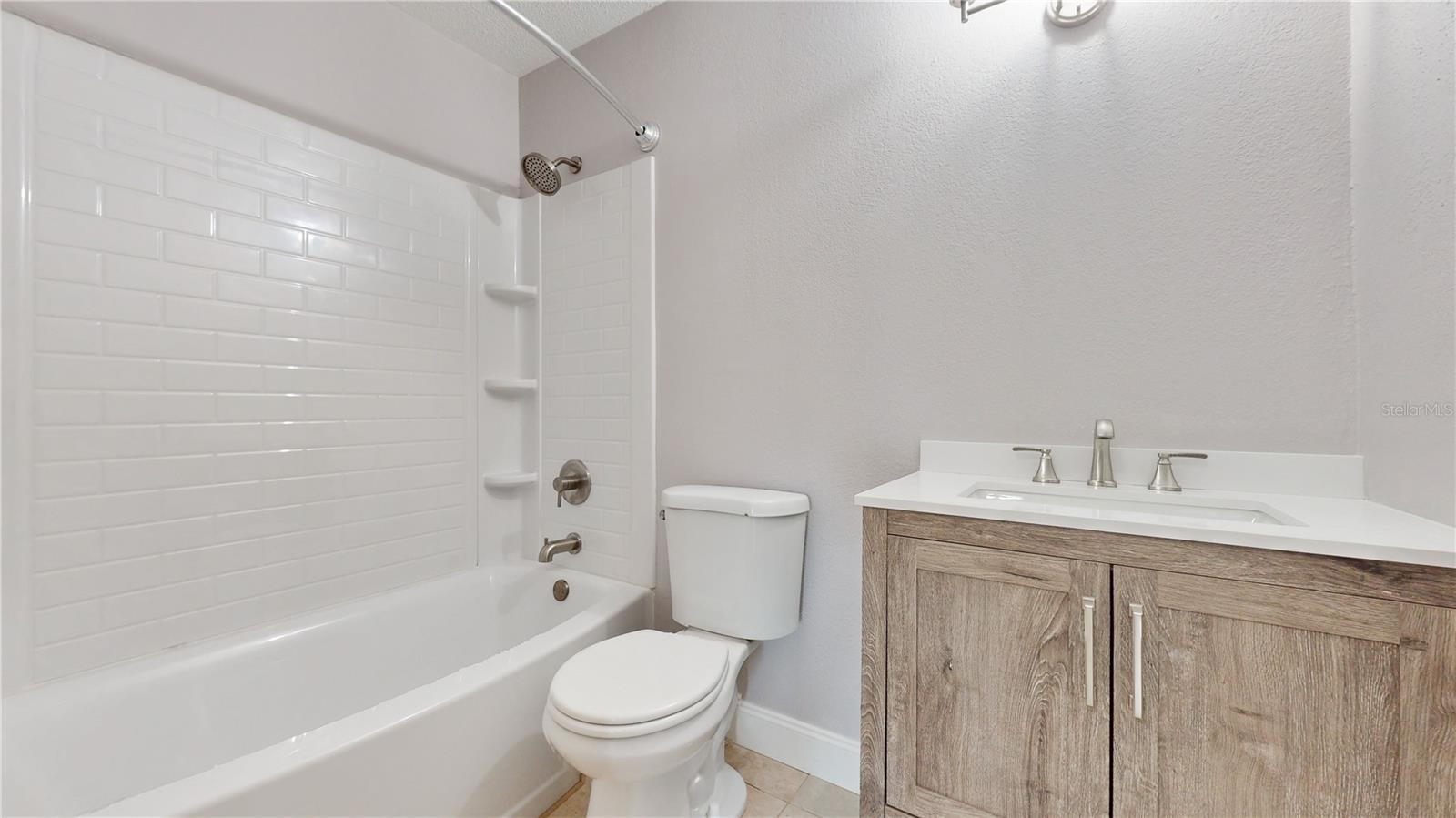 1053 Zambrana St Se Property Photo 21