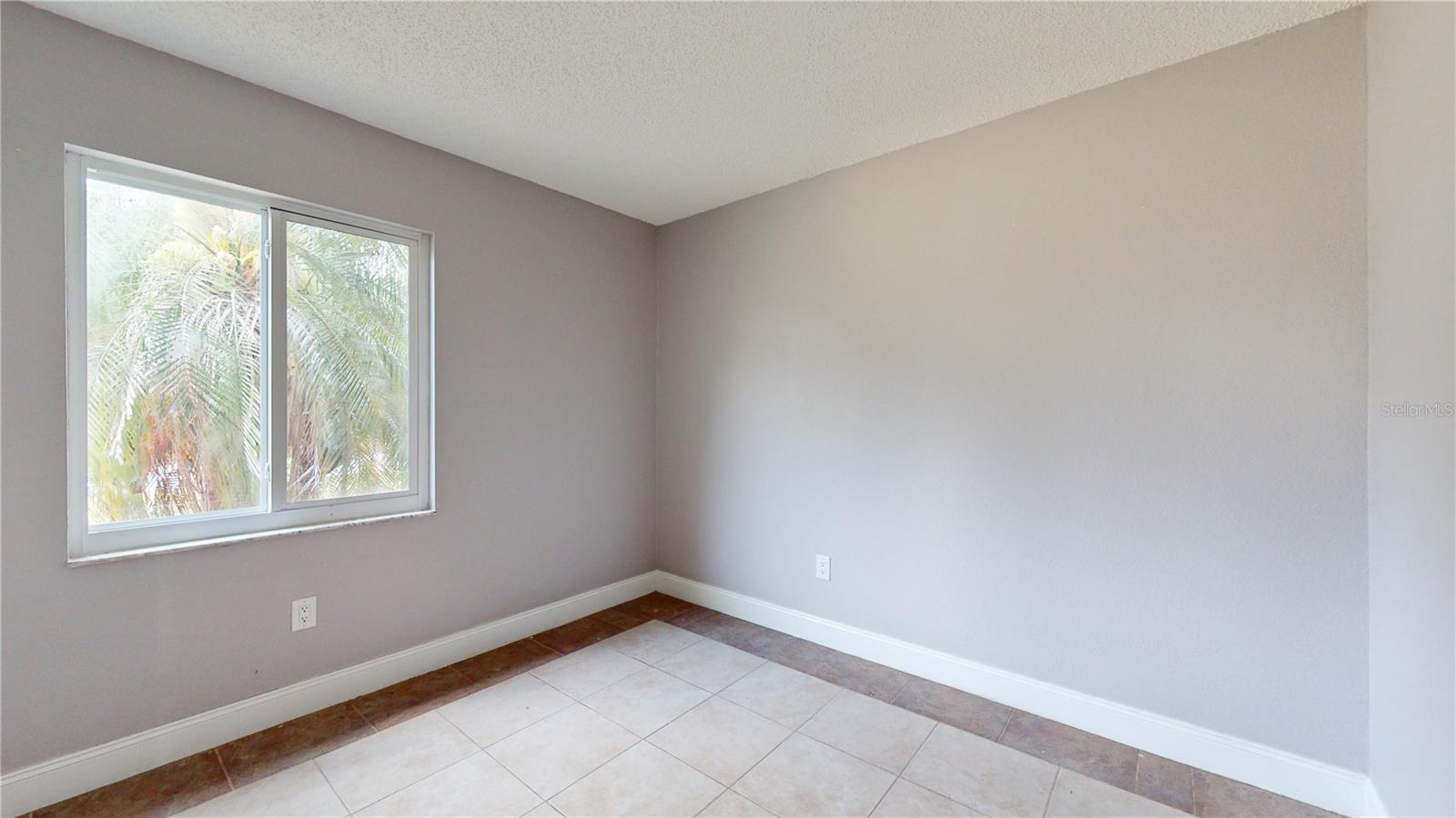1053 Zambrana St Se Property Photo 24
