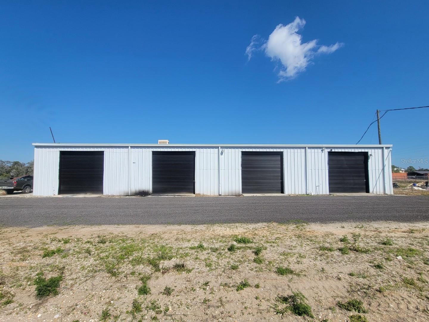 250 Deer Trl E Property Photo 1