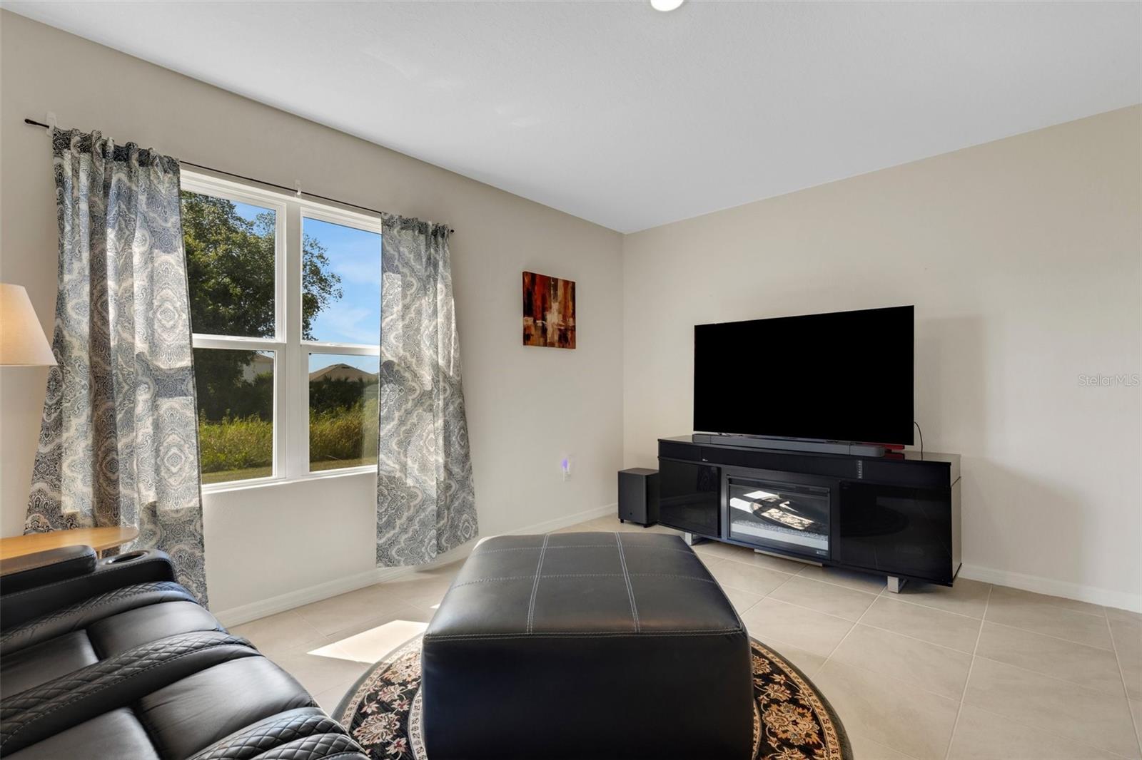 5600 Siltstone St Property Photo 15