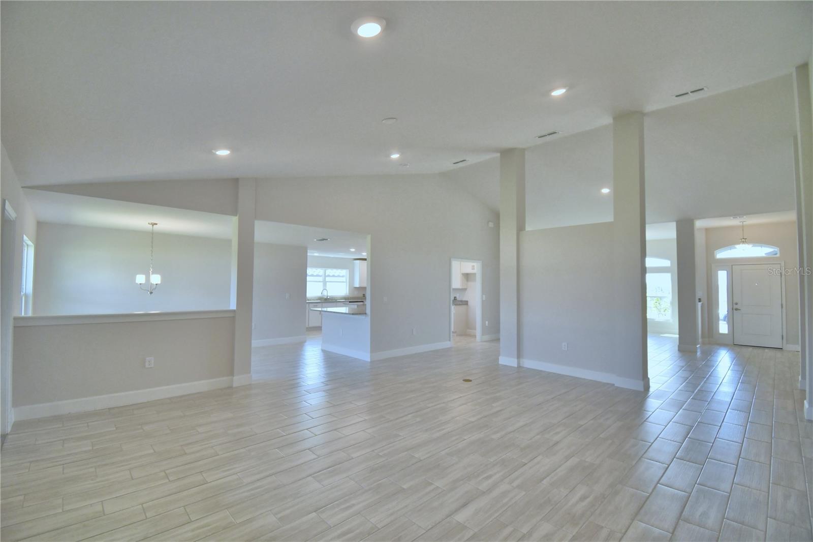 5280 Tennessee Ridge Ct Property Photo 7