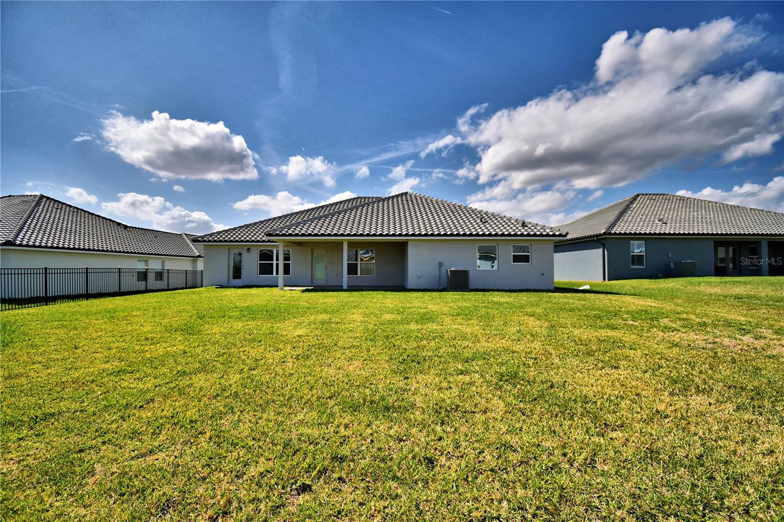 5280 Tennessee Ridge Ct Property Photo 26
