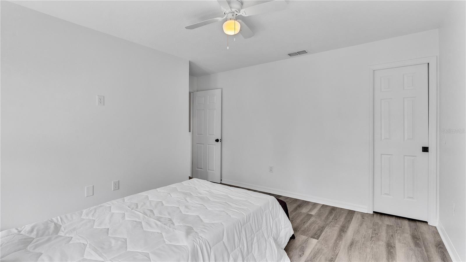 7365 Millbrook Oaks Dr Property Photo 38
