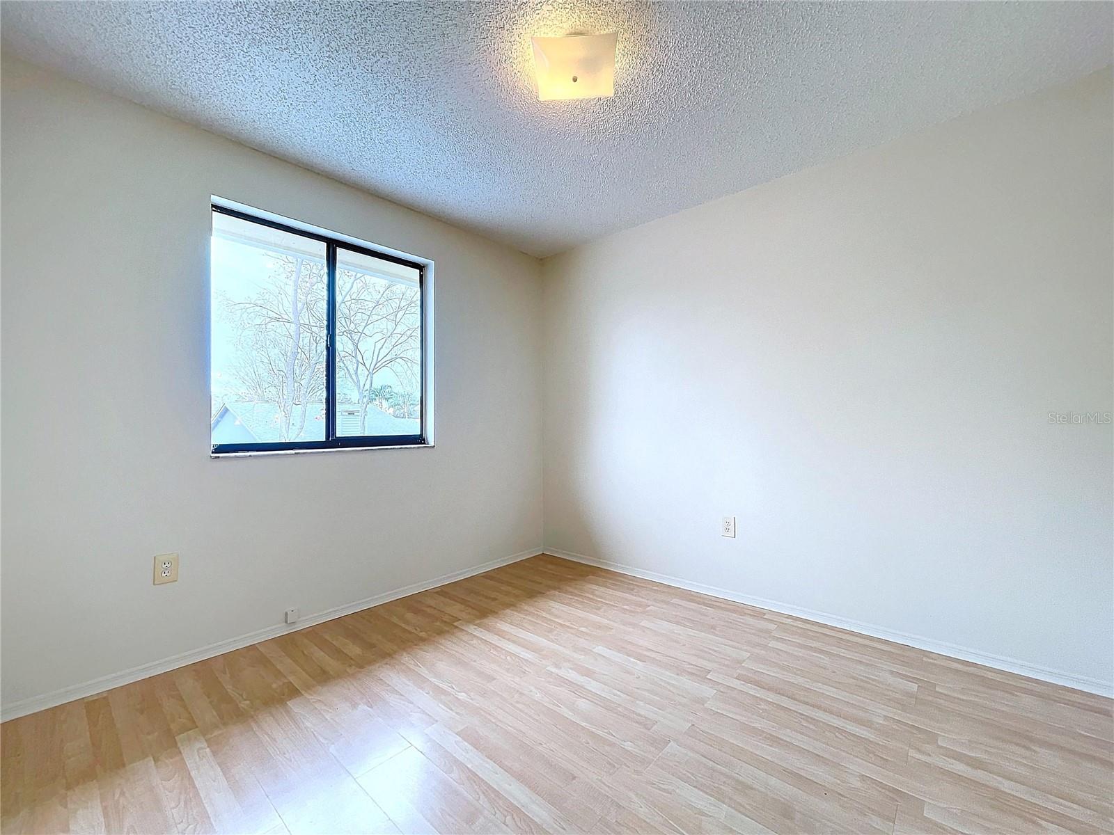 1426 Persimmon Way Property Photo 19