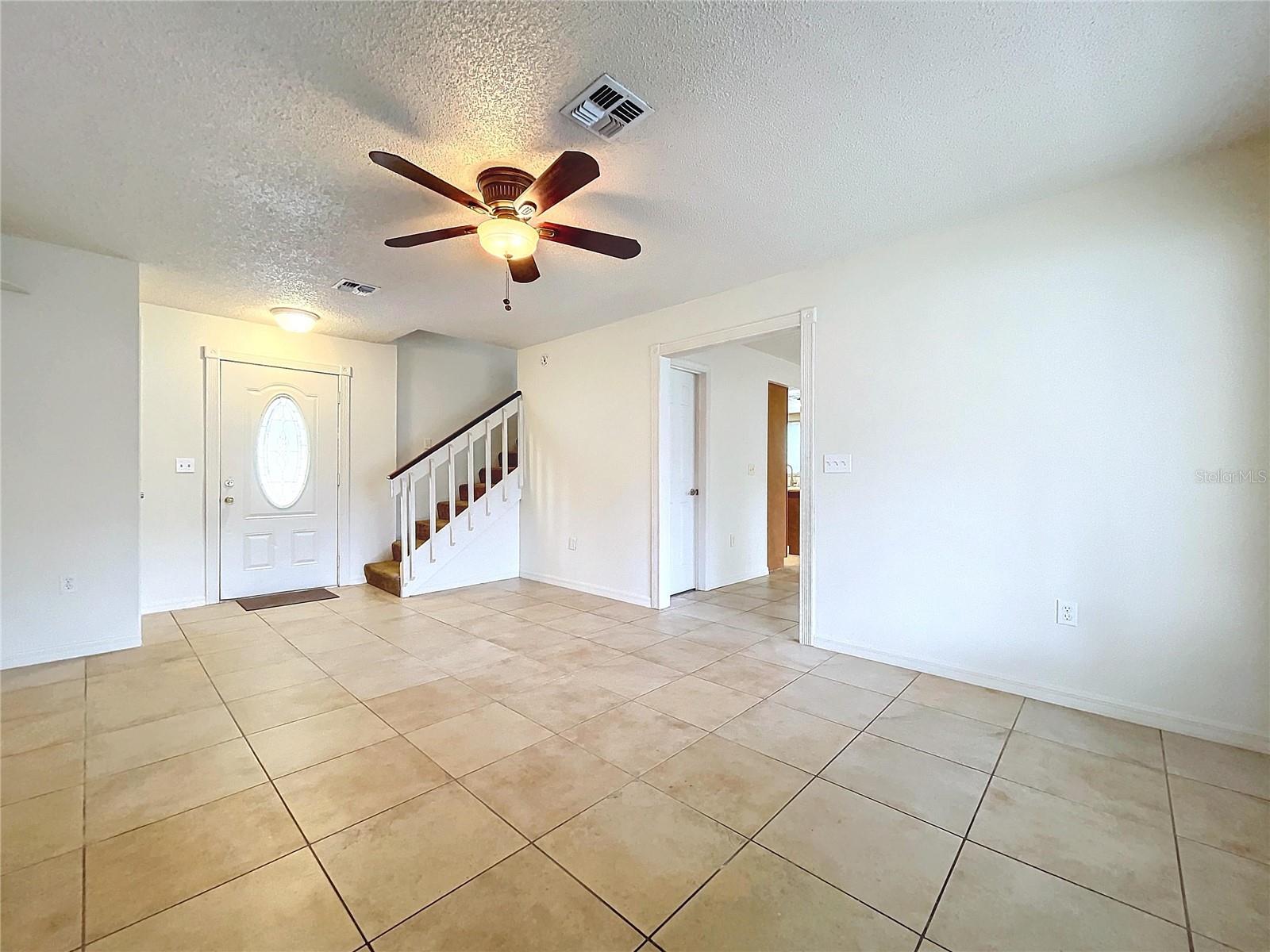 1426 Persimmon Way Property Photo 29