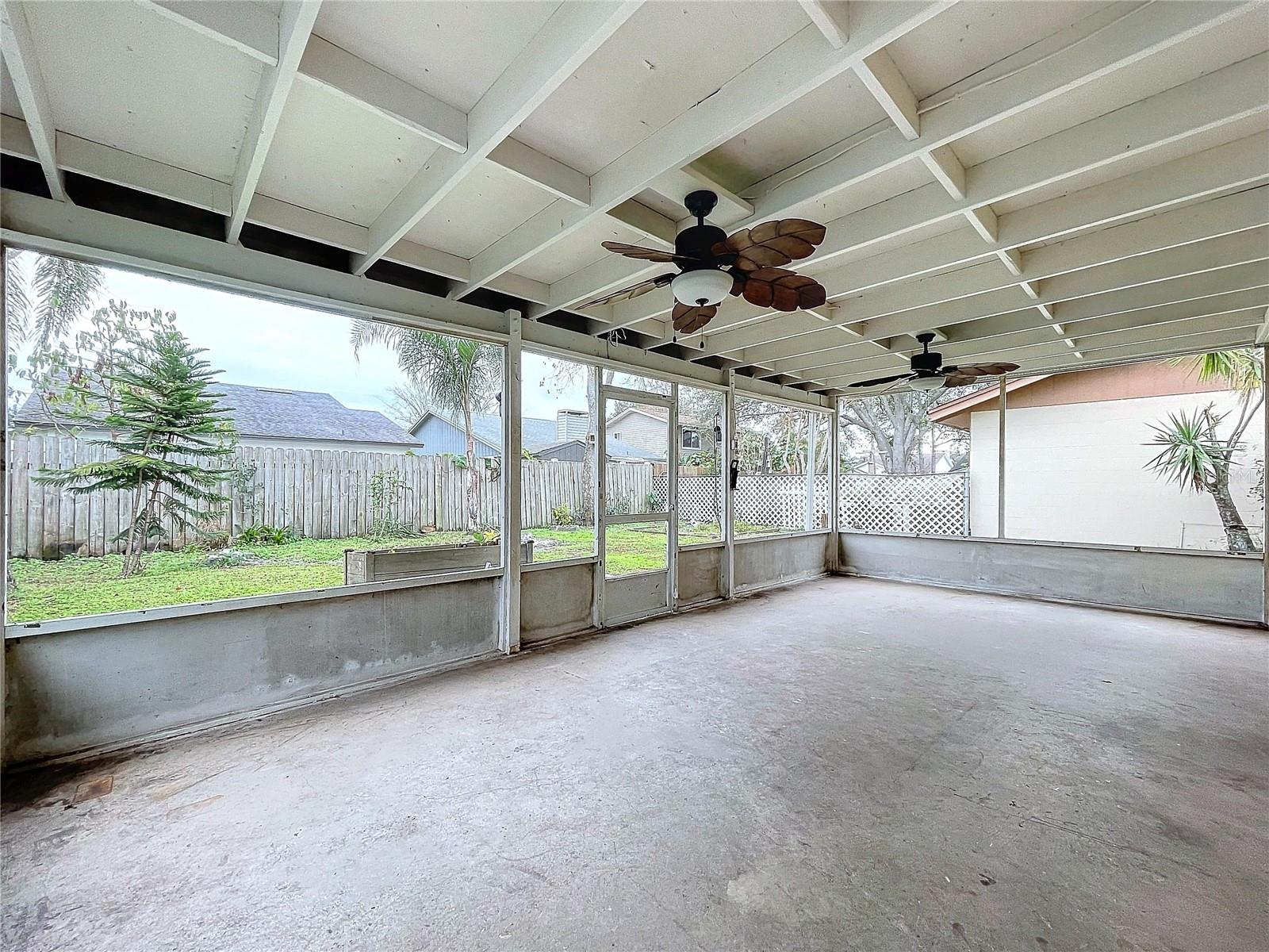 1426 Persimmon Way Property Photo 44