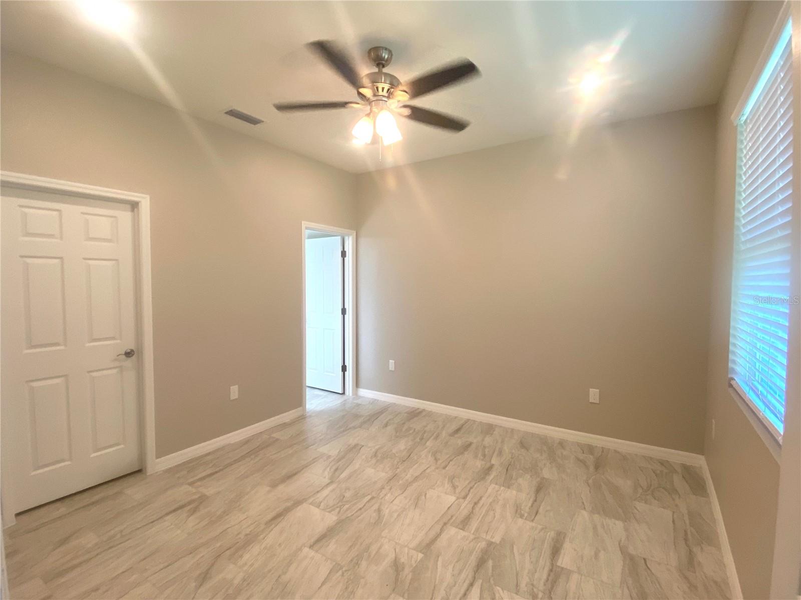 4229 Elson Ave Property Photo 13