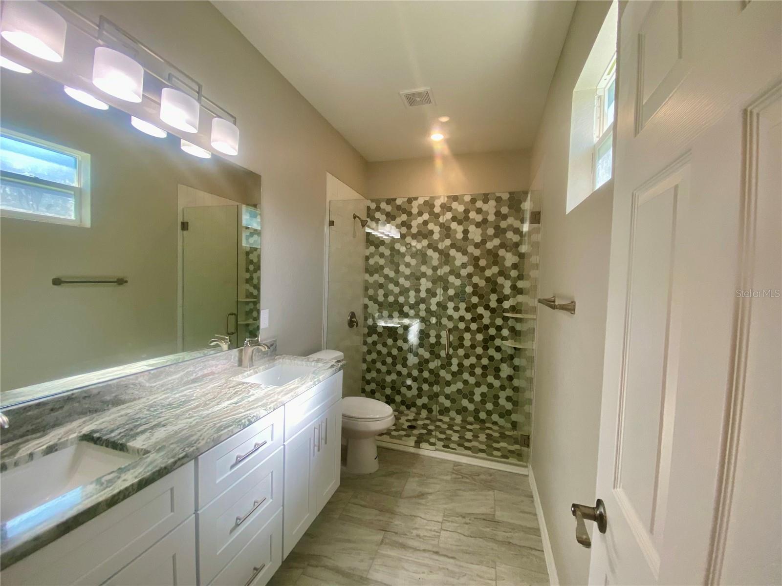 4229 Elson Ave Property Photo 14