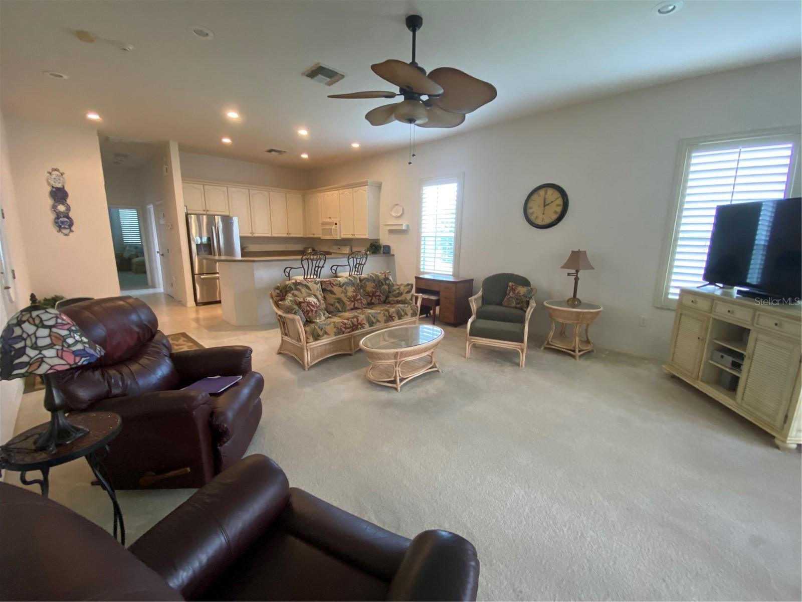 323 Travelers Dr Property Photo 4