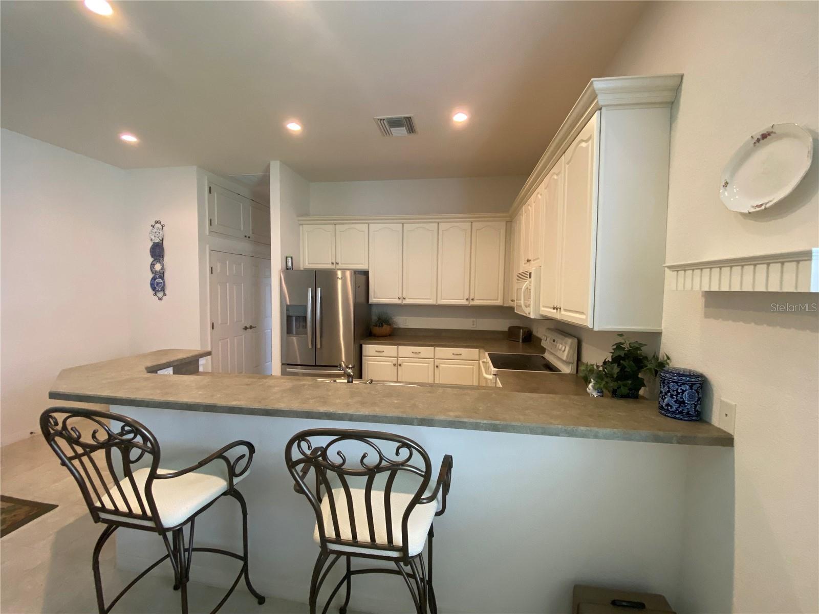 323 Travelers Dr Property Photo 5