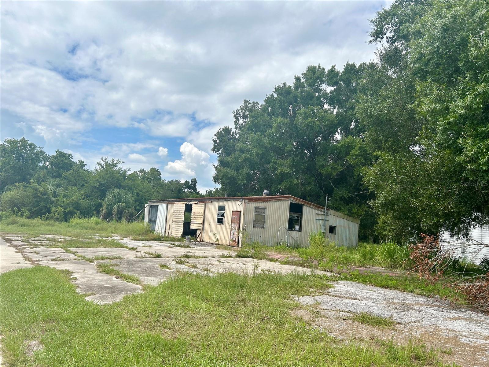 3502 Main St Property Photo