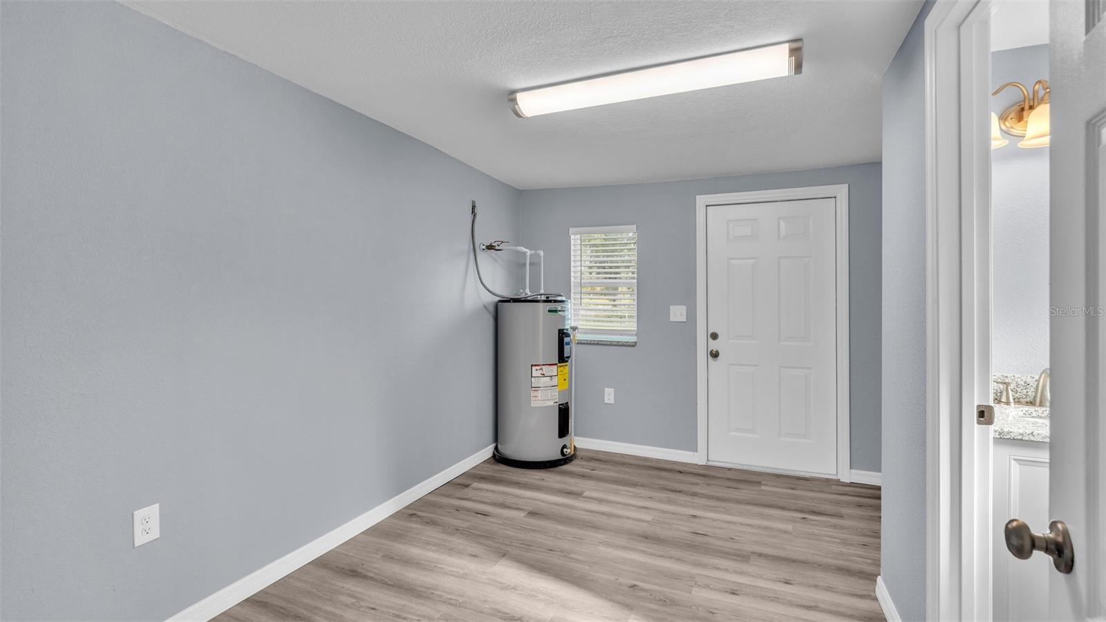 880 S Lake Shore Way Property Photo 25