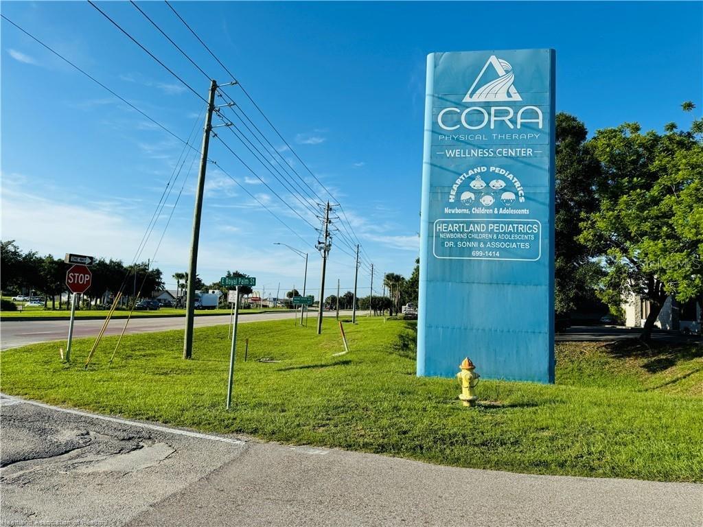 346 E Royal Palm St Property Photo 4