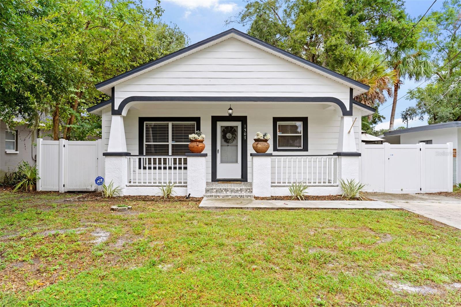 1507 E Henry Ave Property Photo