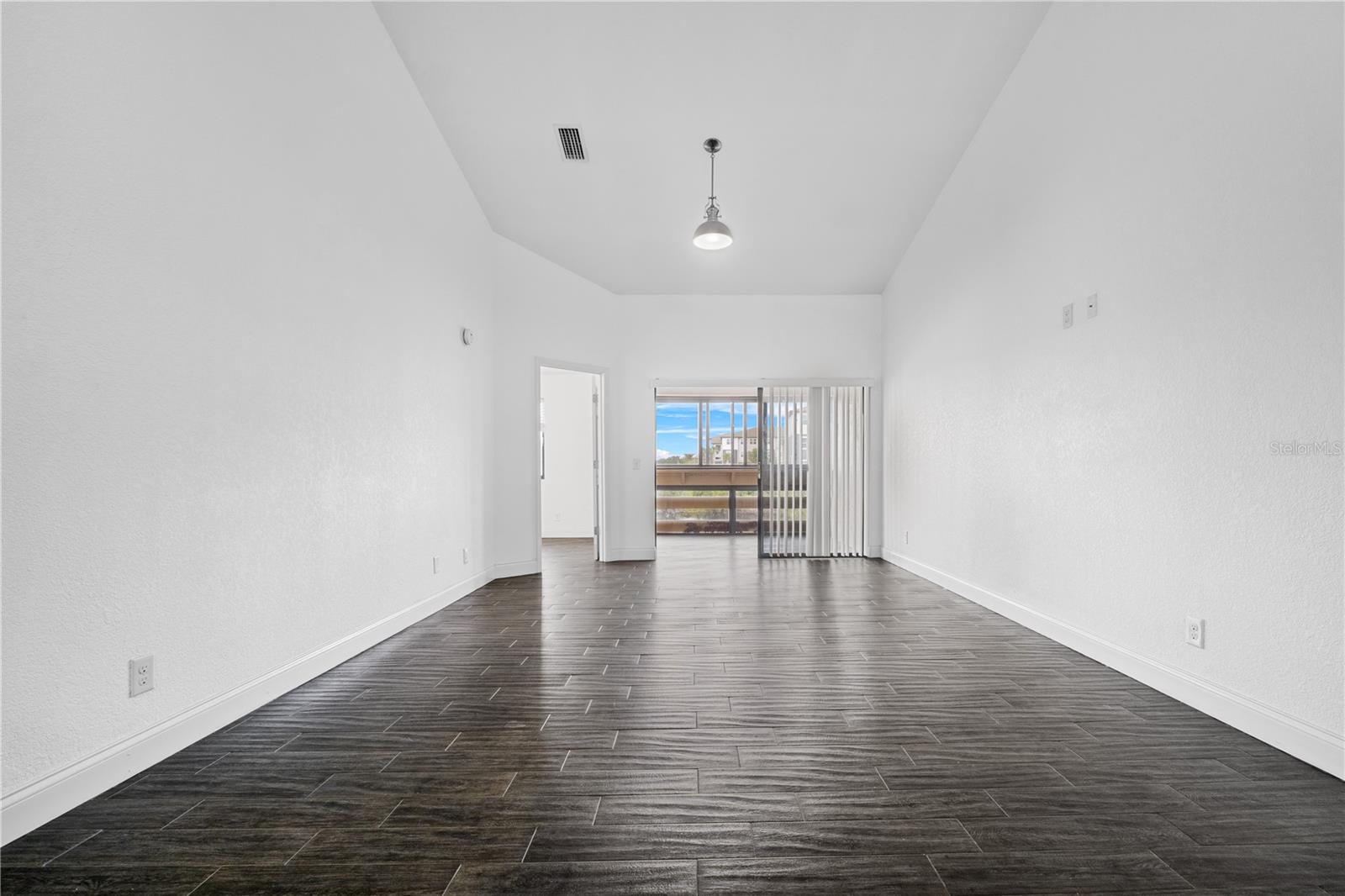 1710 Garden Lake Dr #1710 Property Photo 10