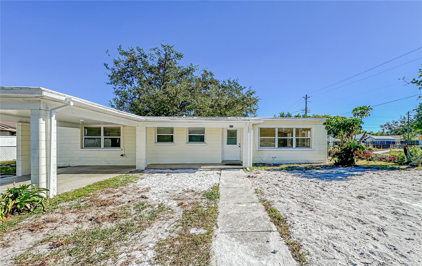 440 Hampton Ave Property Photo