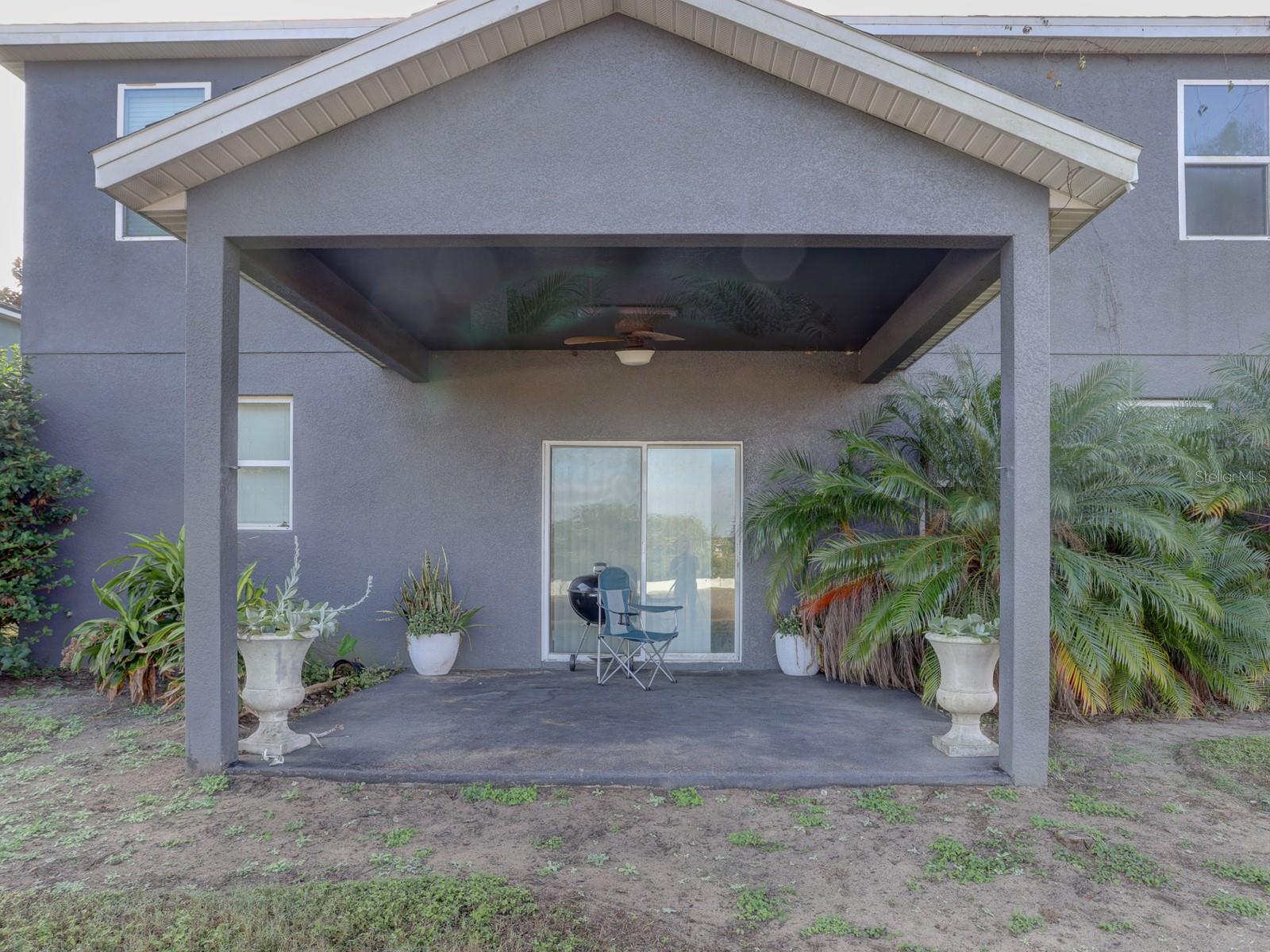 1918 Wind Meadows Dr Property Photo 15