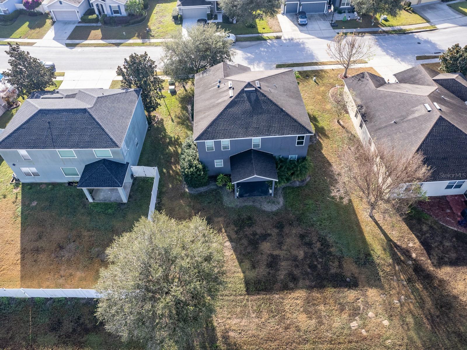 1918 Wind Meadows Dr Property Photo 38