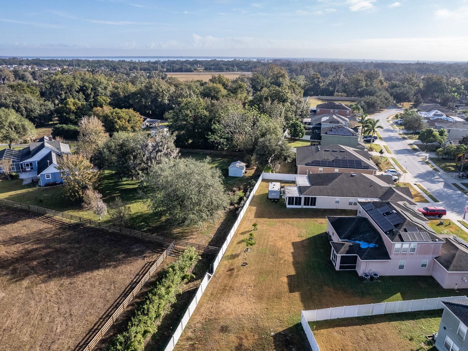 1918 Wind Meadows Dr Property Photo 40