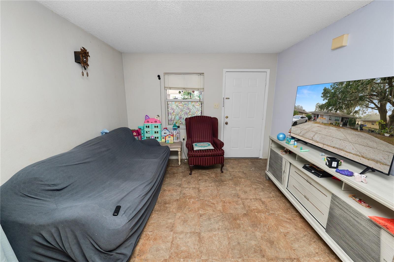 5840-5842 N Daughtery Rd #5840-5842 Property Photo 3