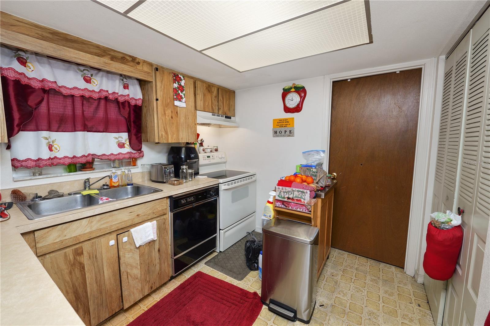 5840-5842 N Daughtery Rd #5840-5842 Property Photo 10