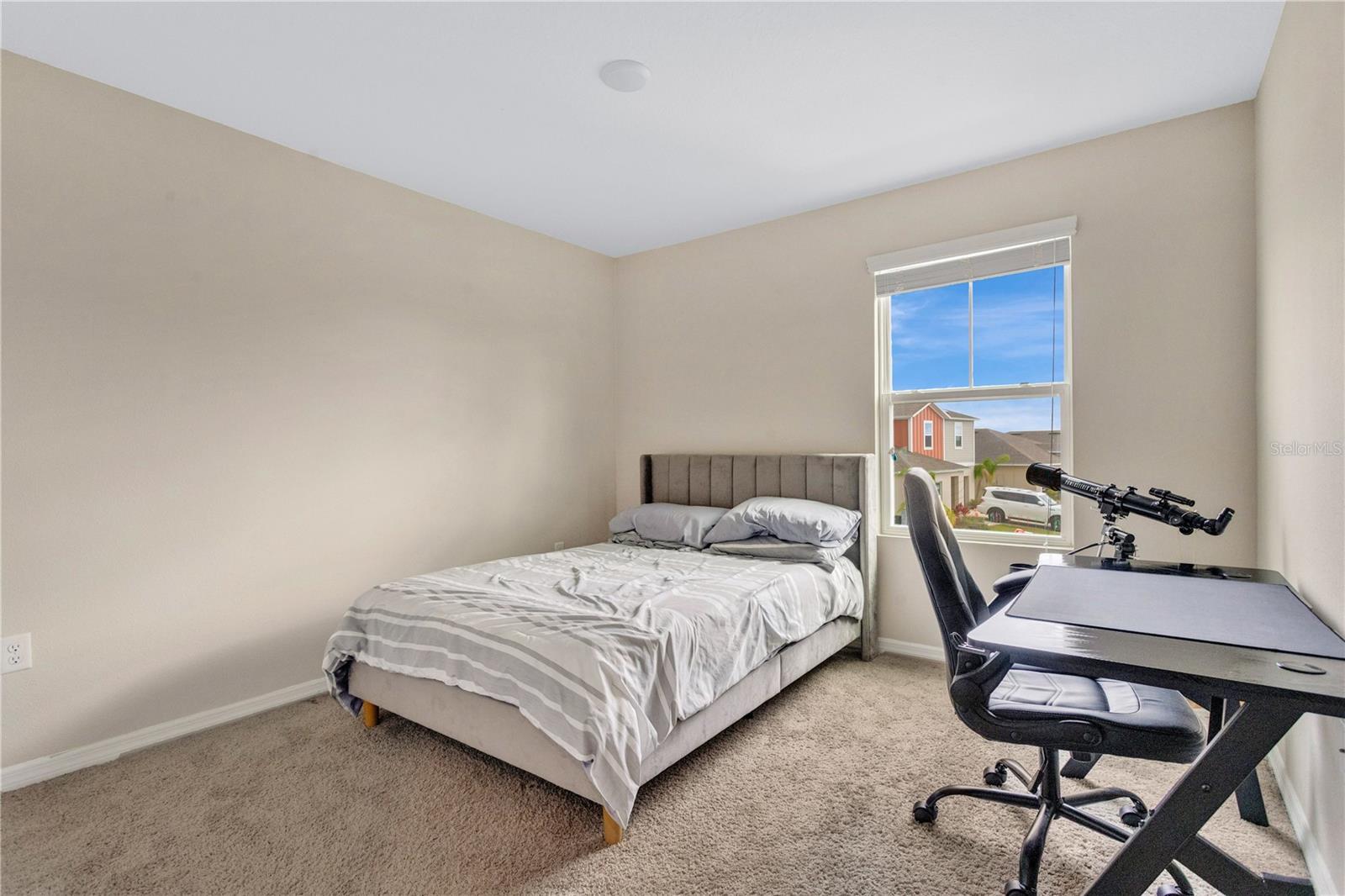 5460 Siltstone St Property Photo 14