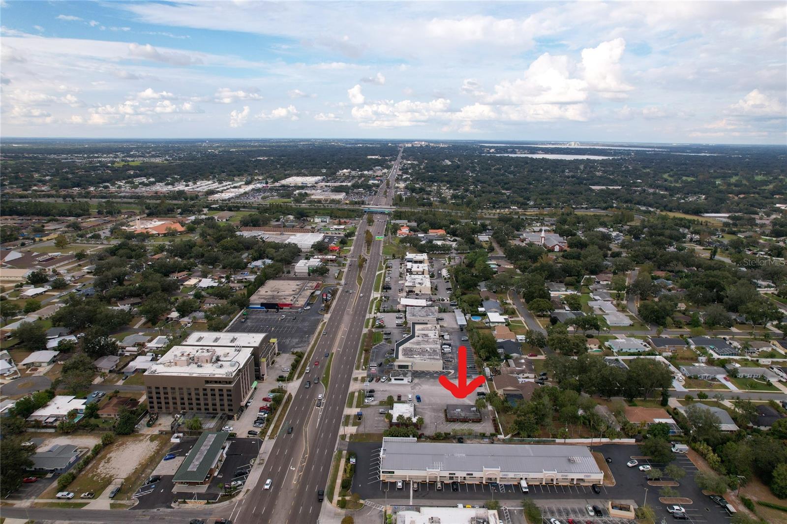 4202 S Florida Ave Property Photo 3