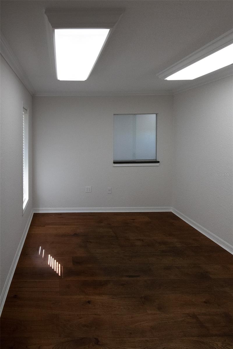 4202 S Florida Ave Property Photo 12